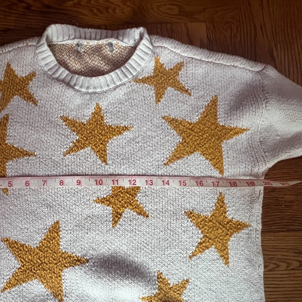 Star Sweater - Picture 7 of 8